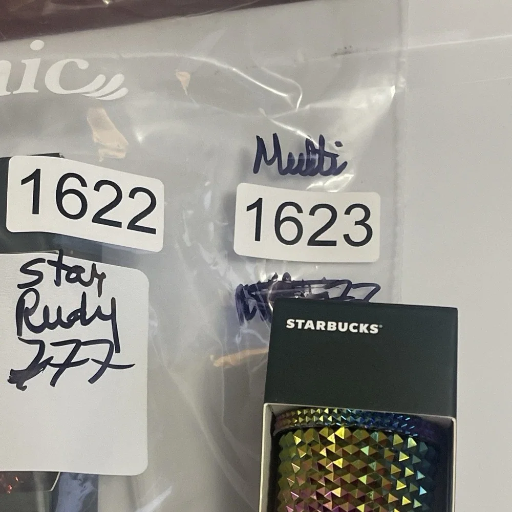 Starbucks Studded Tumbler Key Chain Rainbow Oil Slick Fall 2023 011145231 NIB